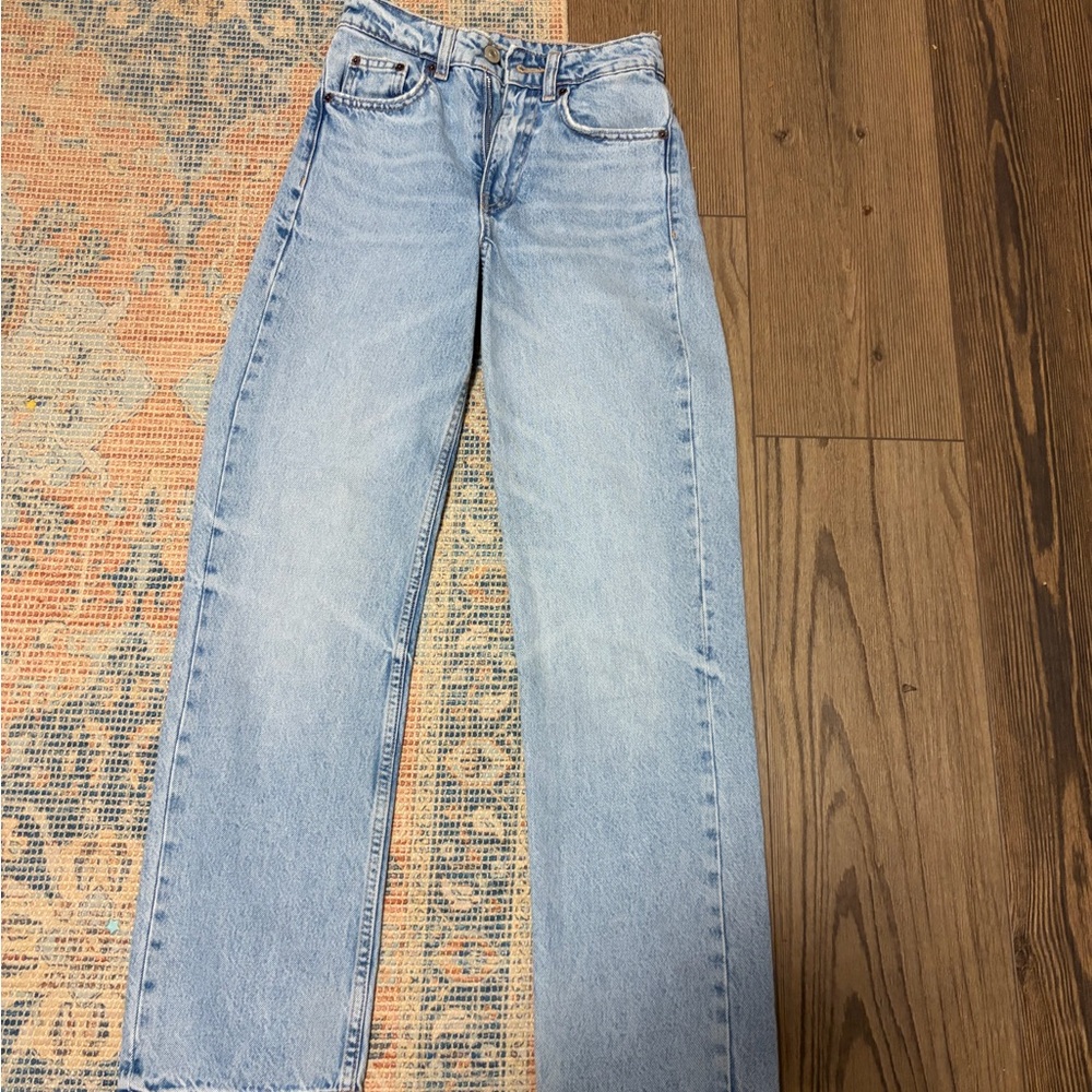 Zara Women's Light Blue Straight Leg Jeans